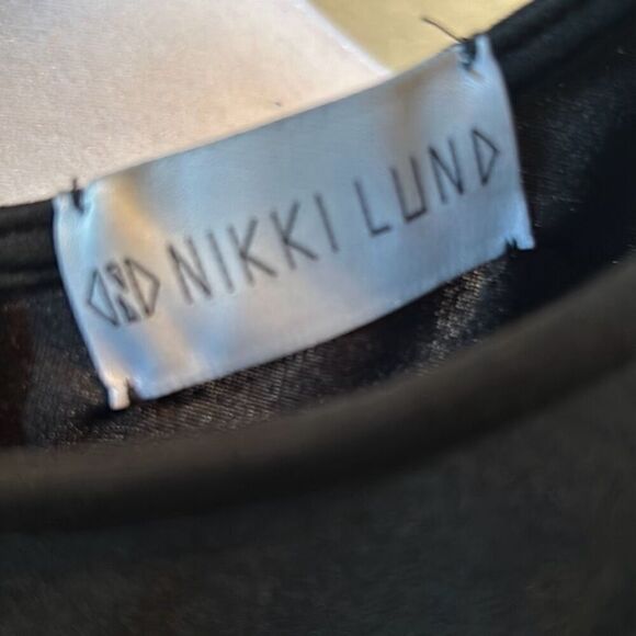 Nikki Lund Size L Long Sleeve Belted Jumpsuit Solid Black Relaxed Fit Minimalist - Picture 5 of 9